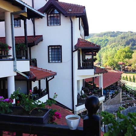 Hotel Manastir Berovo Exterior foto